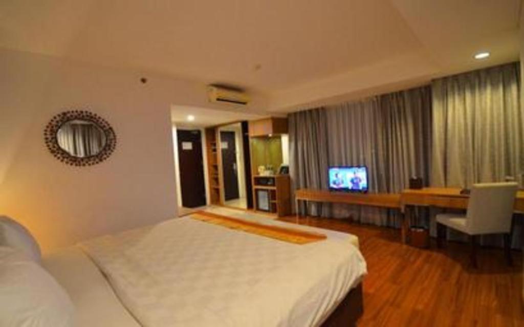 Arch Hotel Bogor Exterior foto