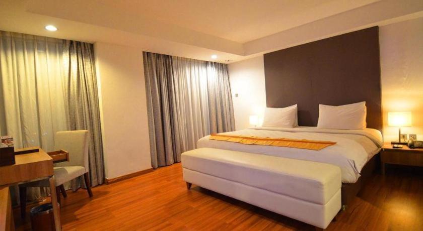 Arch Hotel Bogor Exterior foto