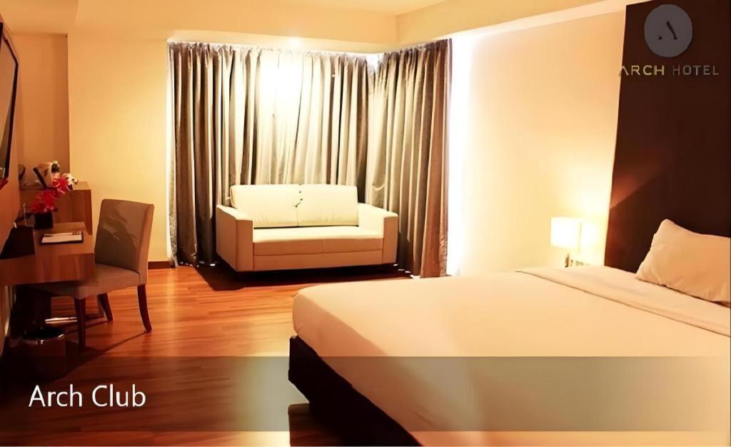 Arch Hotel Bogor Exterior foto
